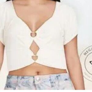 White heart cut out … Crop Top